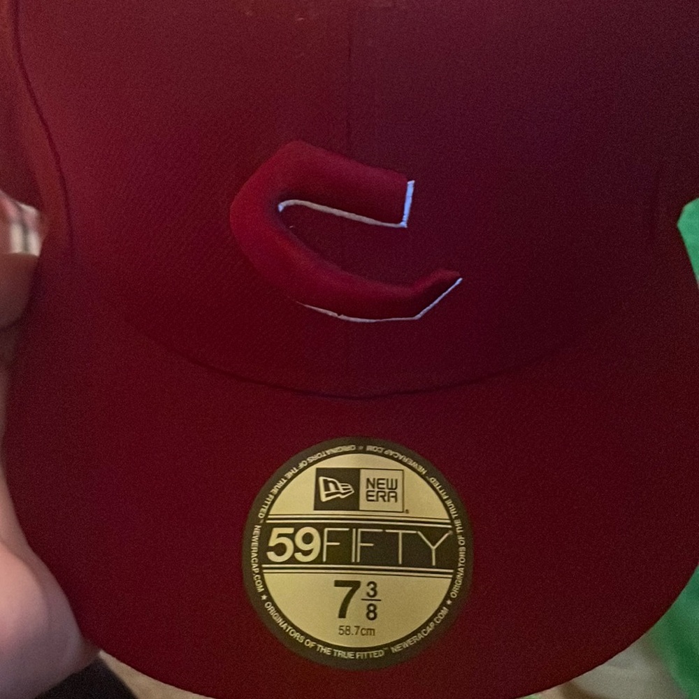 Chocolate brand fitted hat never worn 7 3/8 Maroon color way